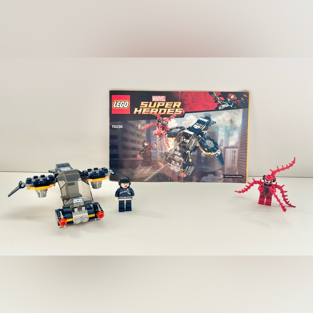 Retired LEGO Marvel Super Heroes set 76036: Carnage's SHIELD Sky Attack
